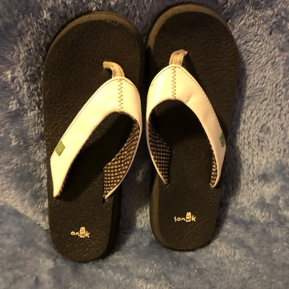 Sanuk Yoga mat flip flops